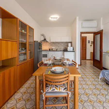 Casa Francesca Luminoso, Wifi E Parcheggio * Сестри-Леванте