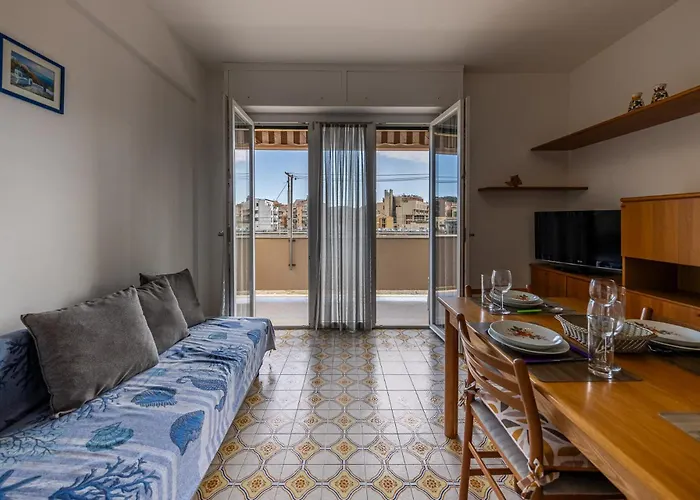 Casa Francesca Luminoso, Wifi E Parcheggio Apartmán